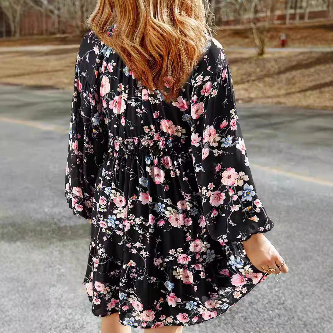 Kleid mit Bohemien-Print und elastischer Taille