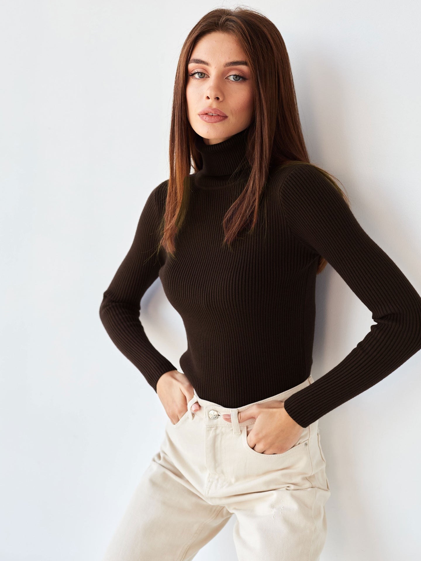 Strickpullover mit halbem Rollkragen