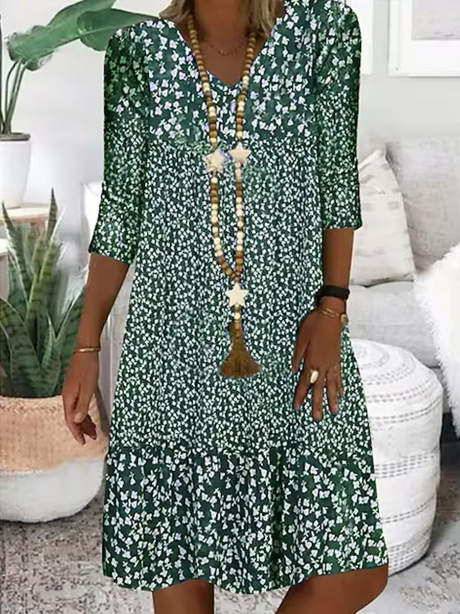 Mittellanges Kleid mit mittellangen Ärmeln und V-Ausschnitt