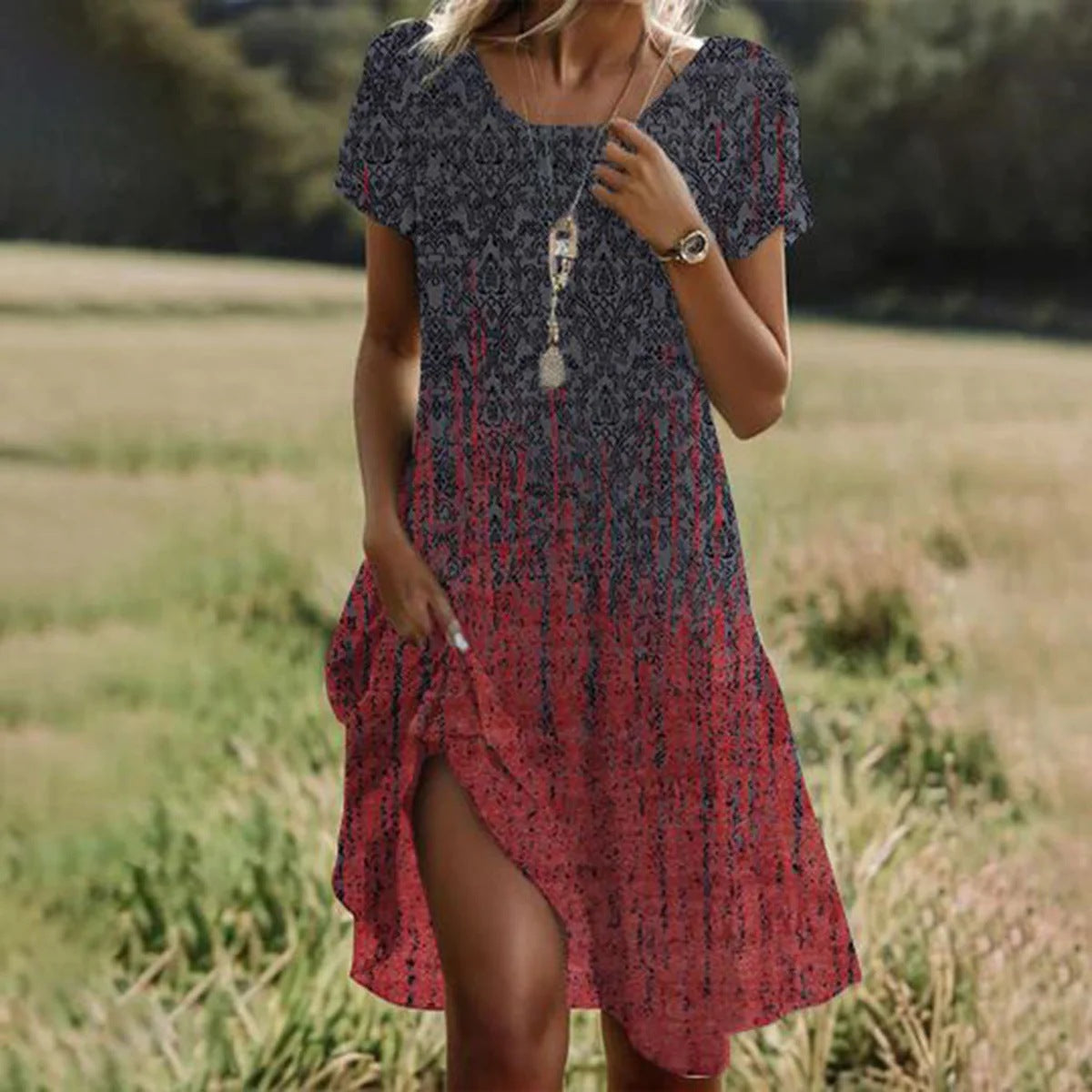 Sommer liches hohles langes Kleid im literarischen Folk-Stil